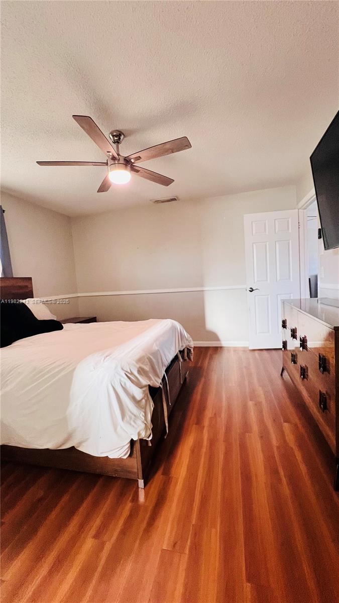 PORT ST LUCIE SECTION 5 - Residential Lease