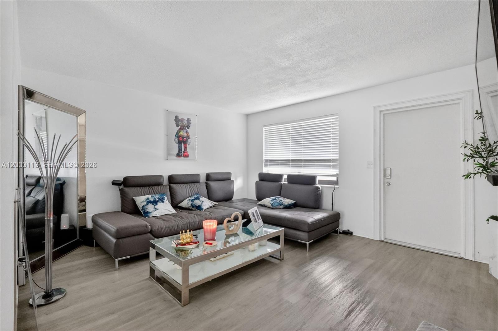 DELCREST PARK - Residential Income