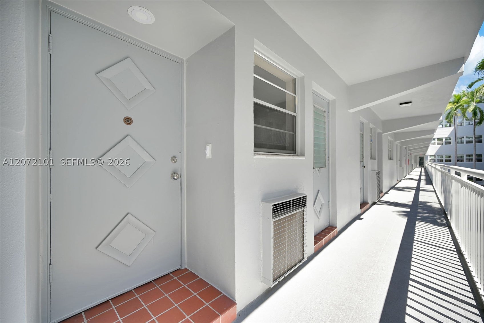 215 SE 3rd Ave 206B