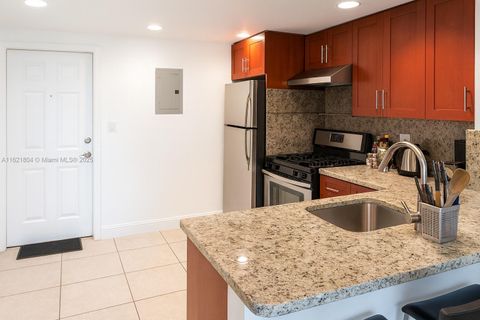 Photo of 6707 N Kendall Dr #115, Pinecrest, FL 33156 (MLS # A11621804)