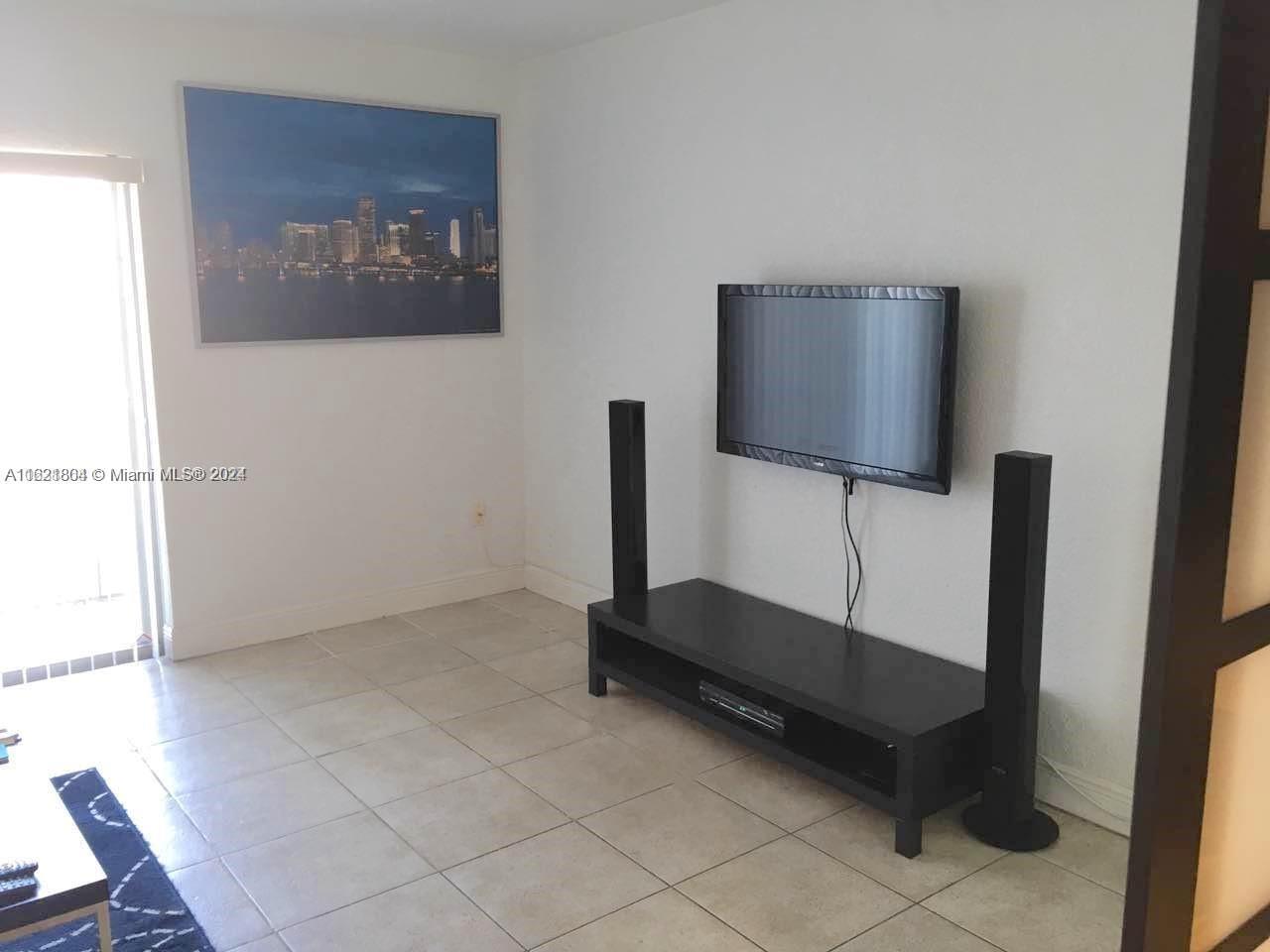6707 N Kendall Dr 115