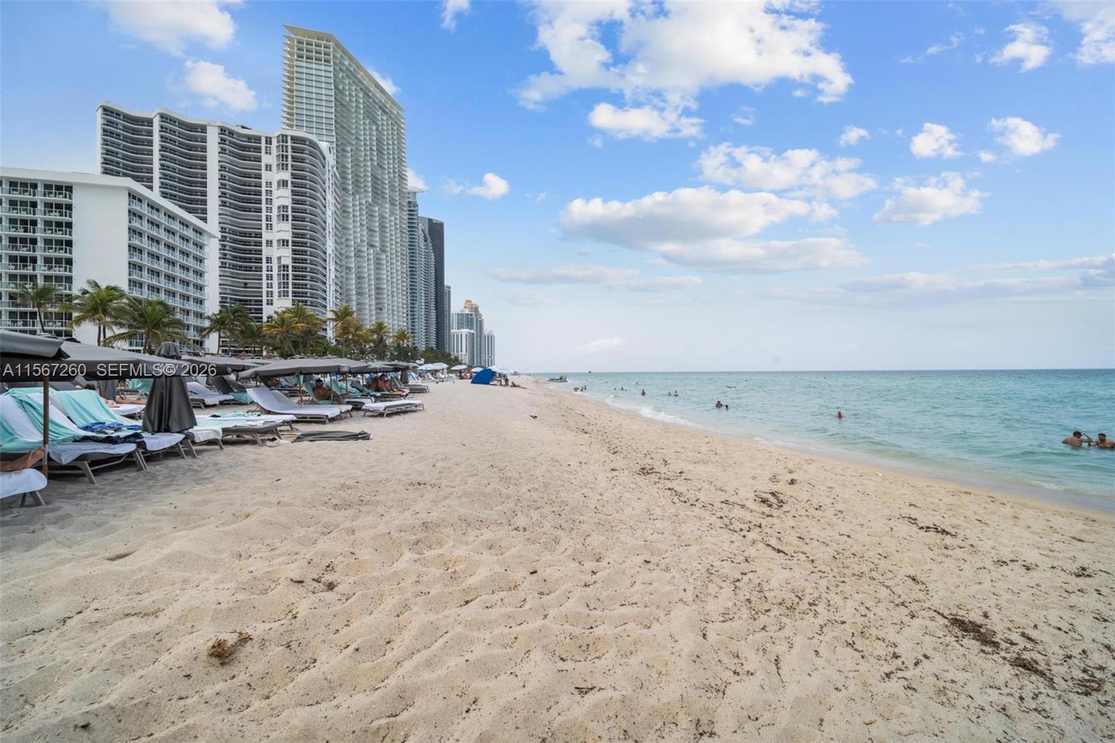 LA PERLA CONDO - Residential Lease