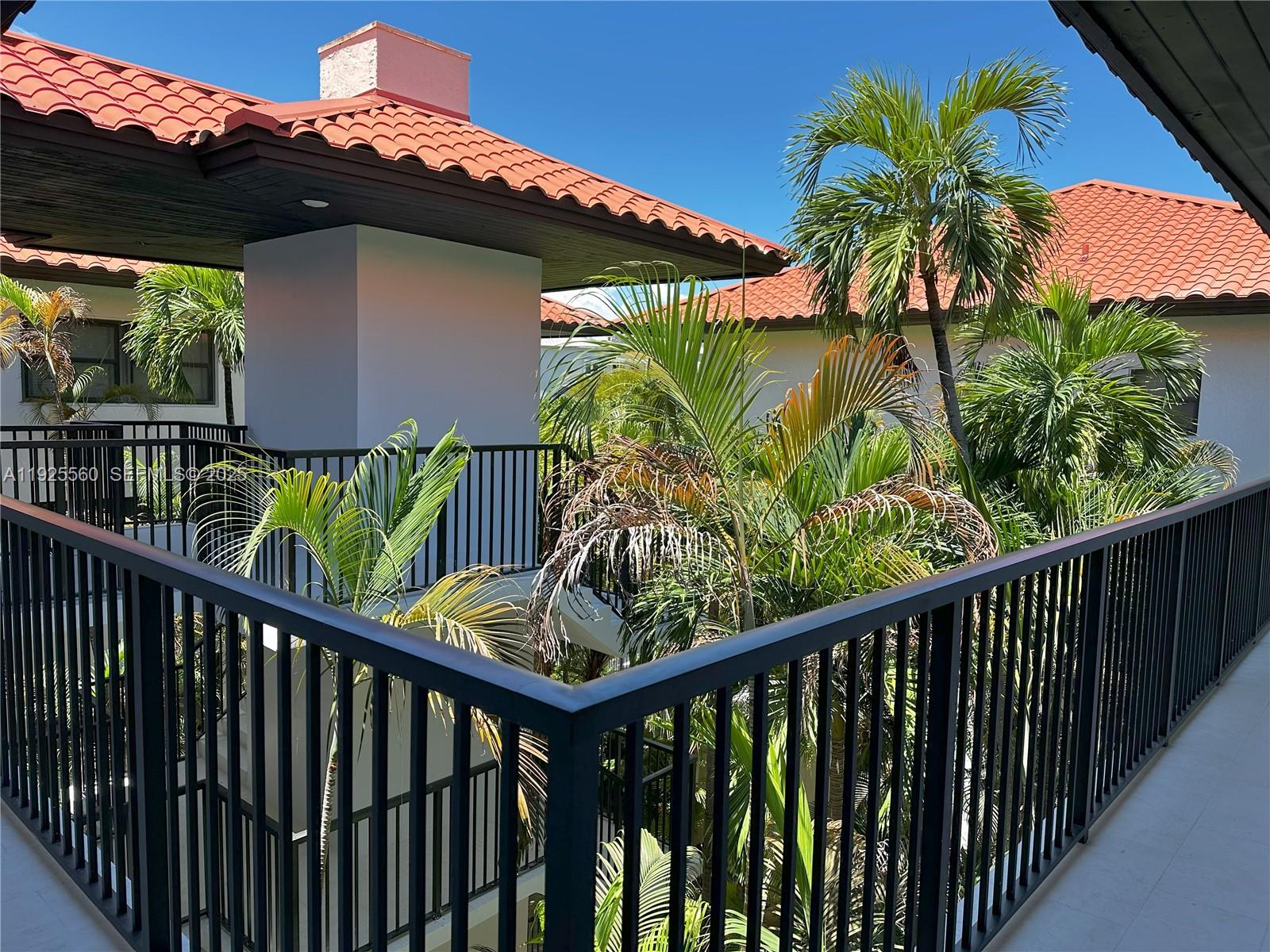 55 Ocean Lane Dr 4020