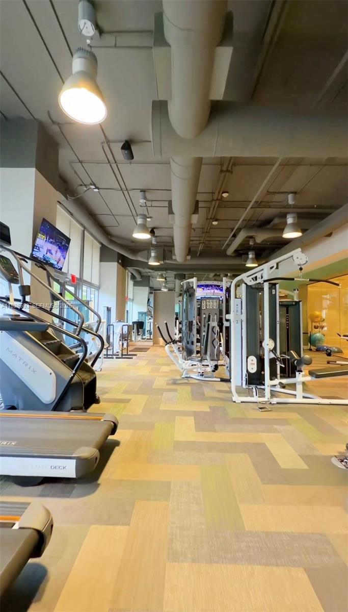 THE HARBOUR NORTH CONDO - Residential Lease