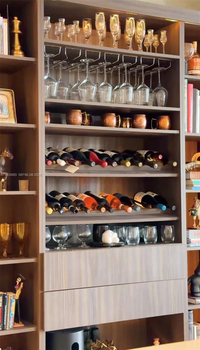 THE HARBOUR NORTH CONDO - Residential Lease