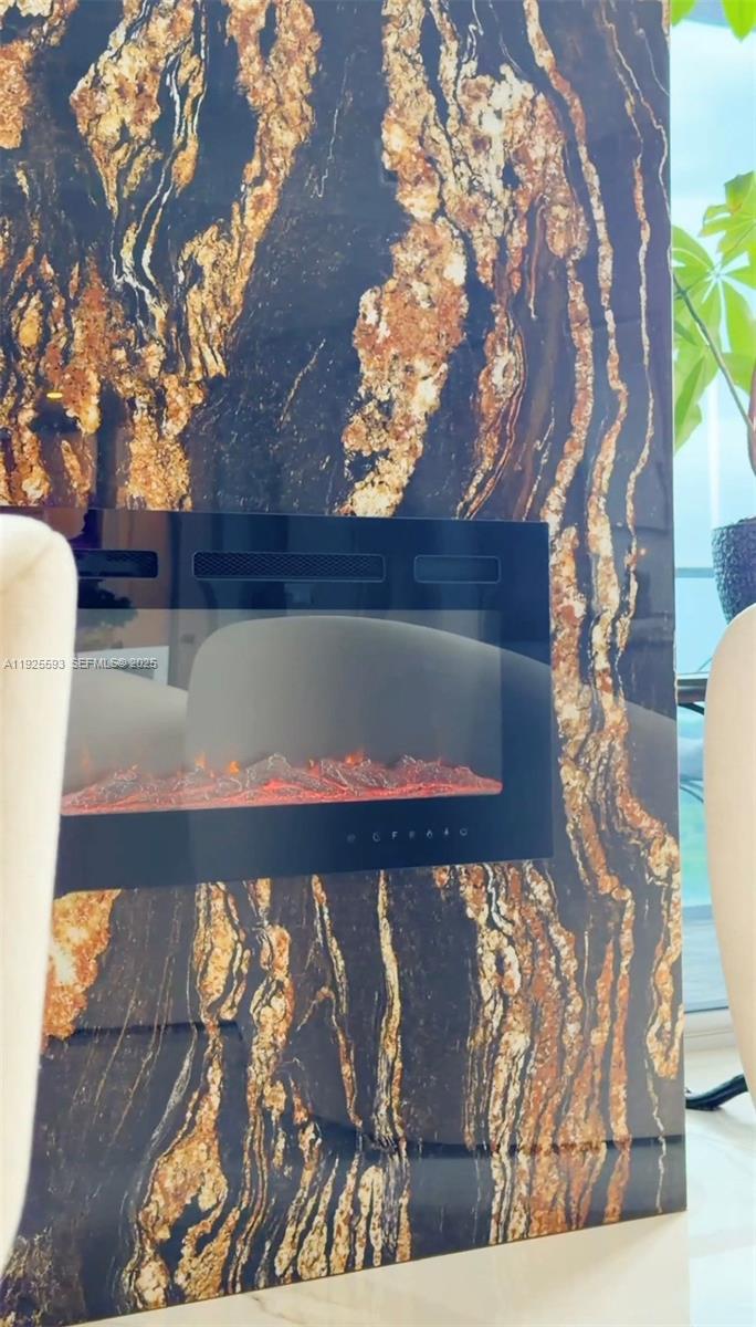 16385 Biscayne Blvd 3017-3018