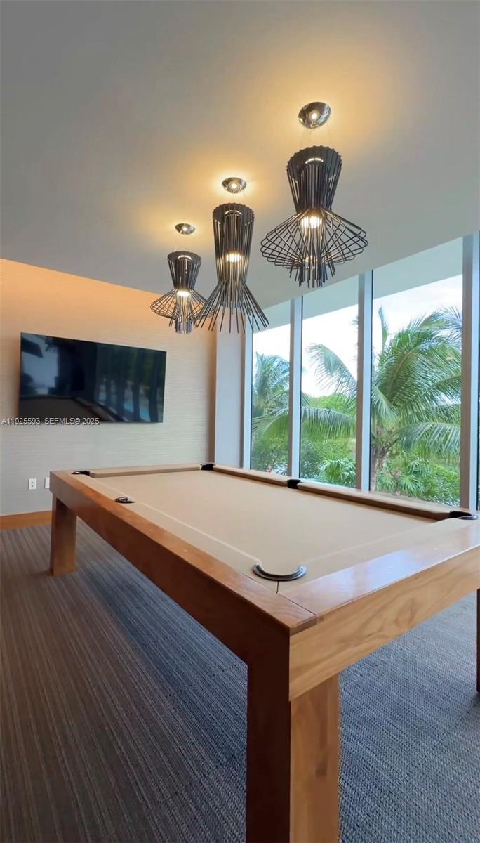 THE HARBOUR NORTH CONDO - Residential Lease