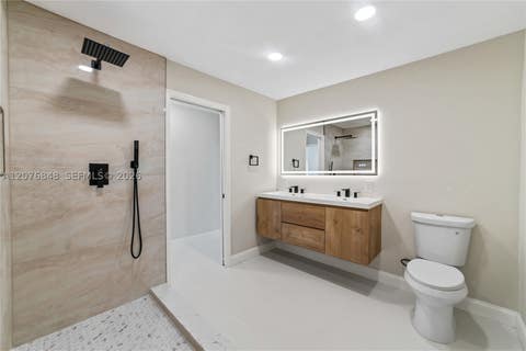 Tiny photo for 220 N 69th Ter, Hollywood, FL 33024 (MLS # A12076848)