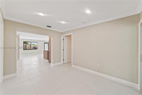 Tiny photo for 220 N 69th Ter, Hollywood, FL 33024 (MLS # A12076848)