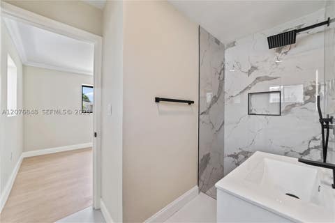 Tiny photo for 220 N 69th Ter, Hollywood, FL 33024 (MLS # A12076848)