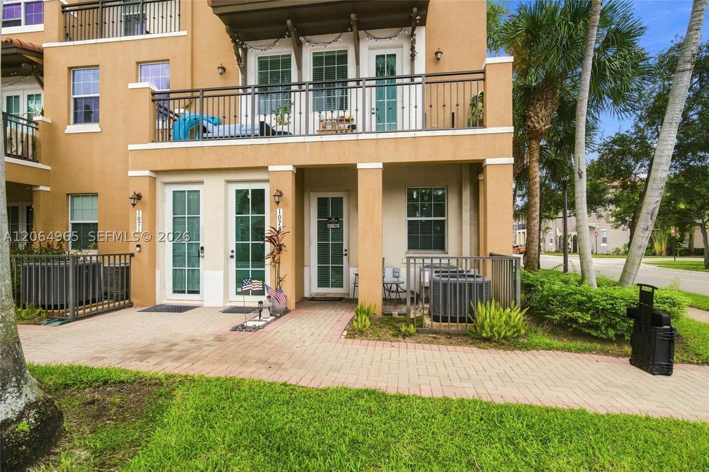 Photo of 1075 SW 147 Ave #5601, Pembroke Pines, FL 33027 (MLS # A12064965)