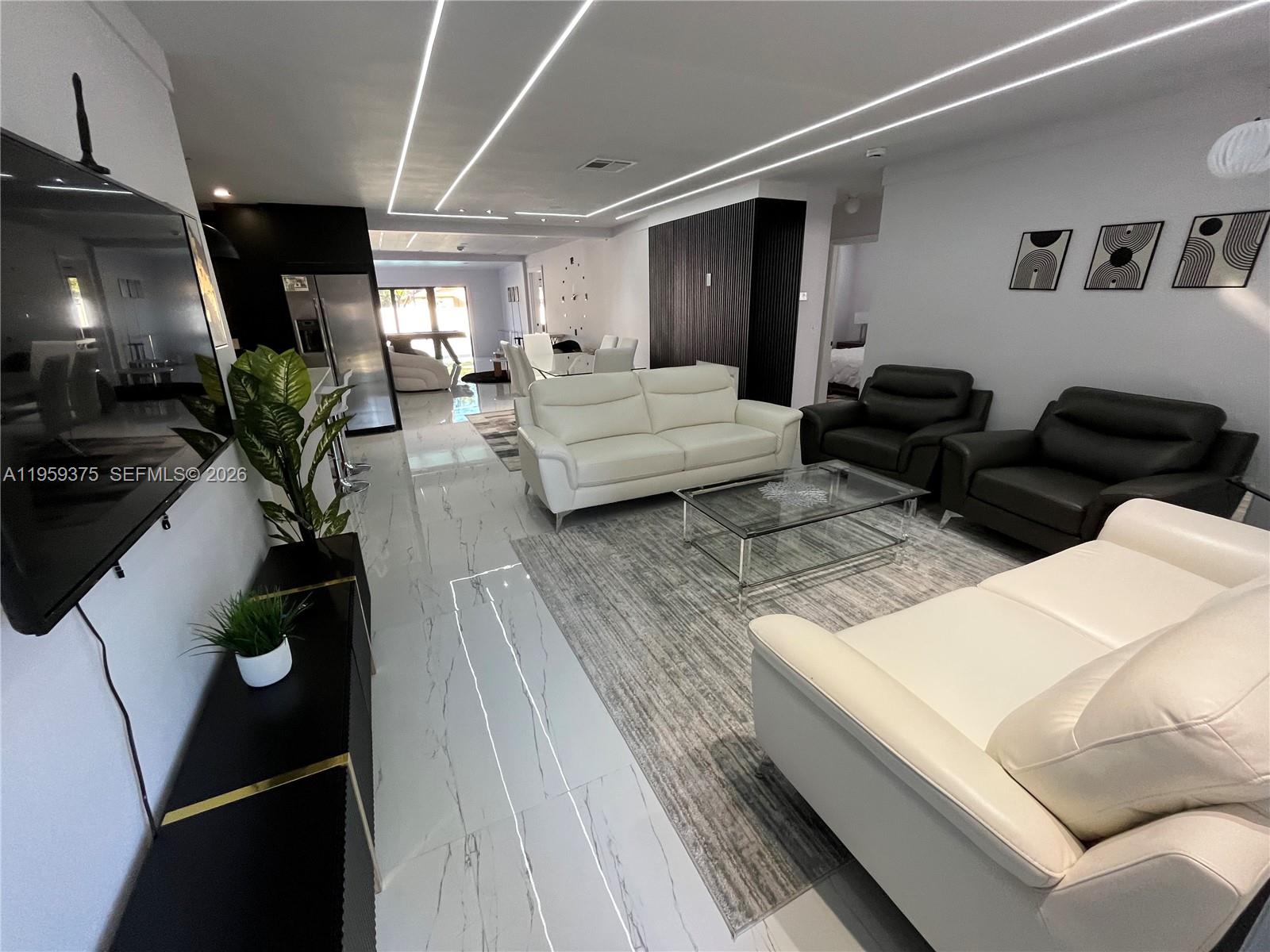 SOUTH DANIA HEIGHTS AMEN - Residential Lease