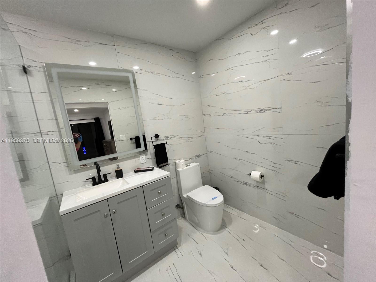 SOUTH DANIA HEIGHTS AMEN - Residential Lease