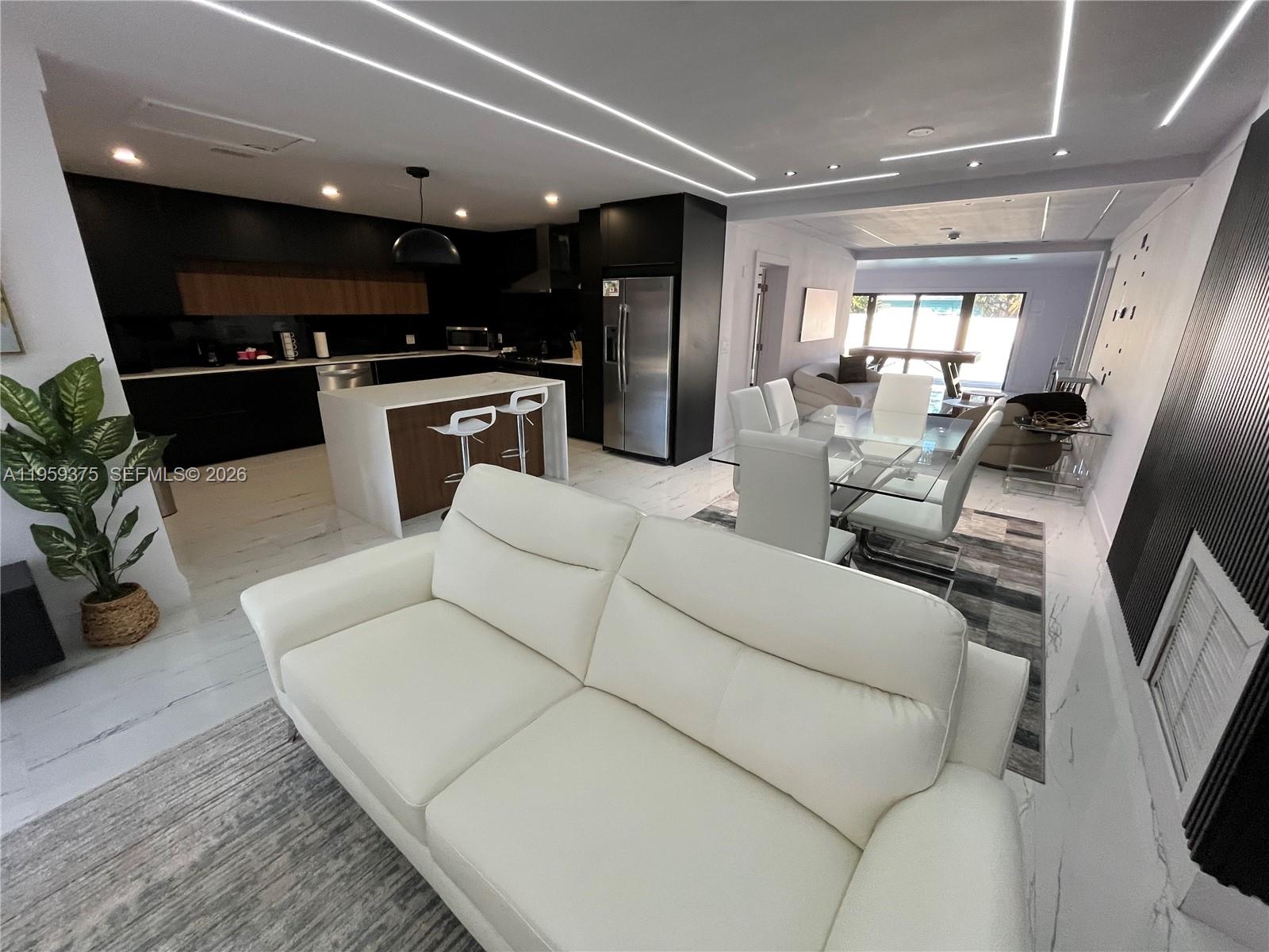 SOUTH DANIA HEIGHTS AMEN - Residential Lease