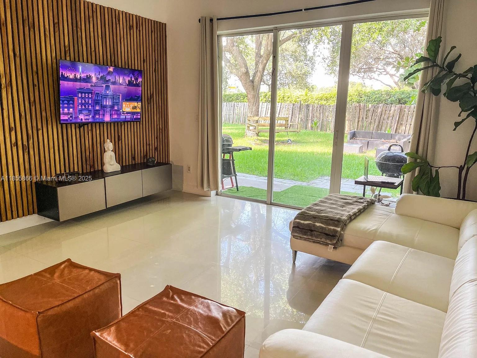 LAKES OF WESTERN PINES RE - Residential Lease