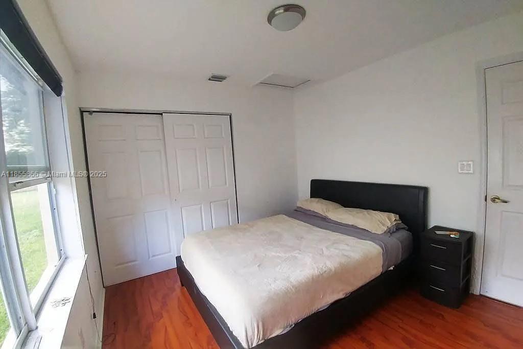 1110 NW 171st Ter 0