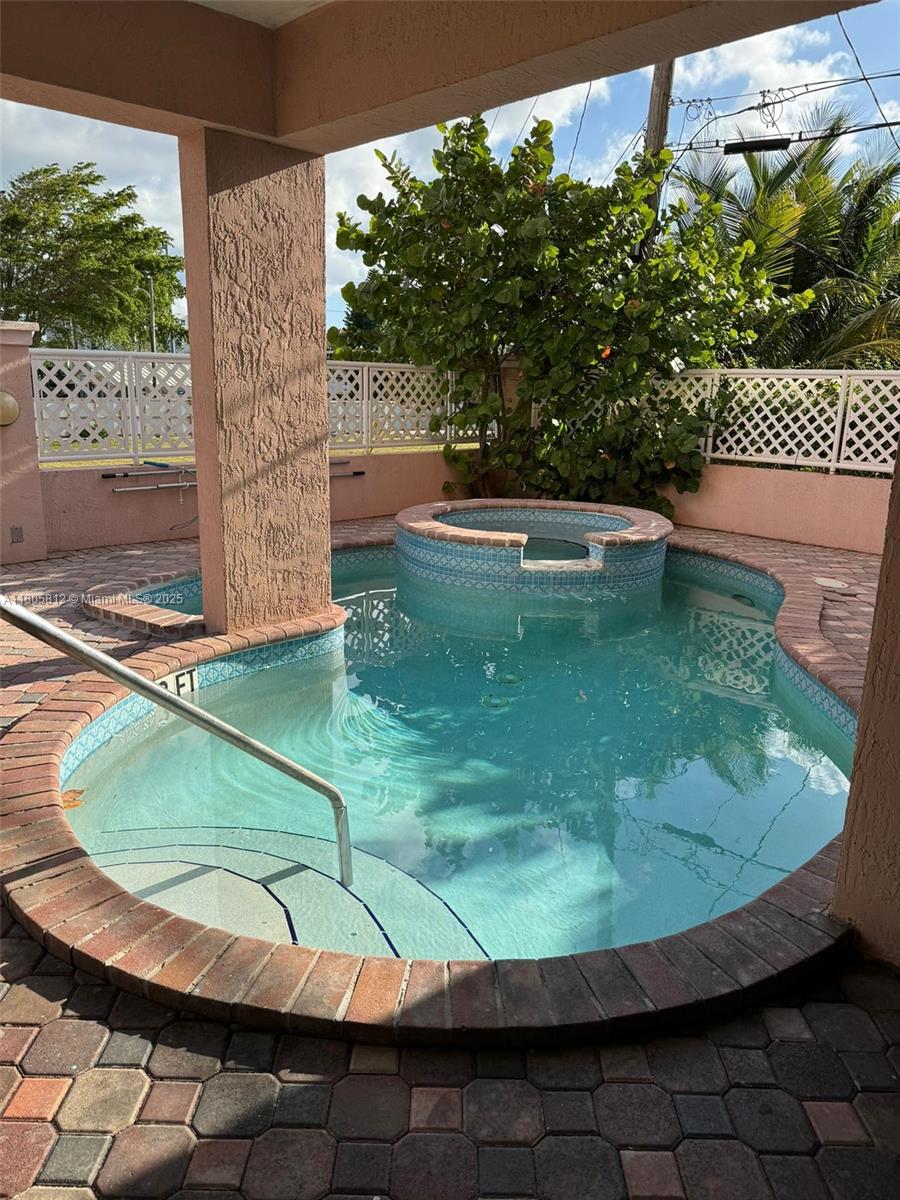 ATLANTIC ROSE CONDO - Residential