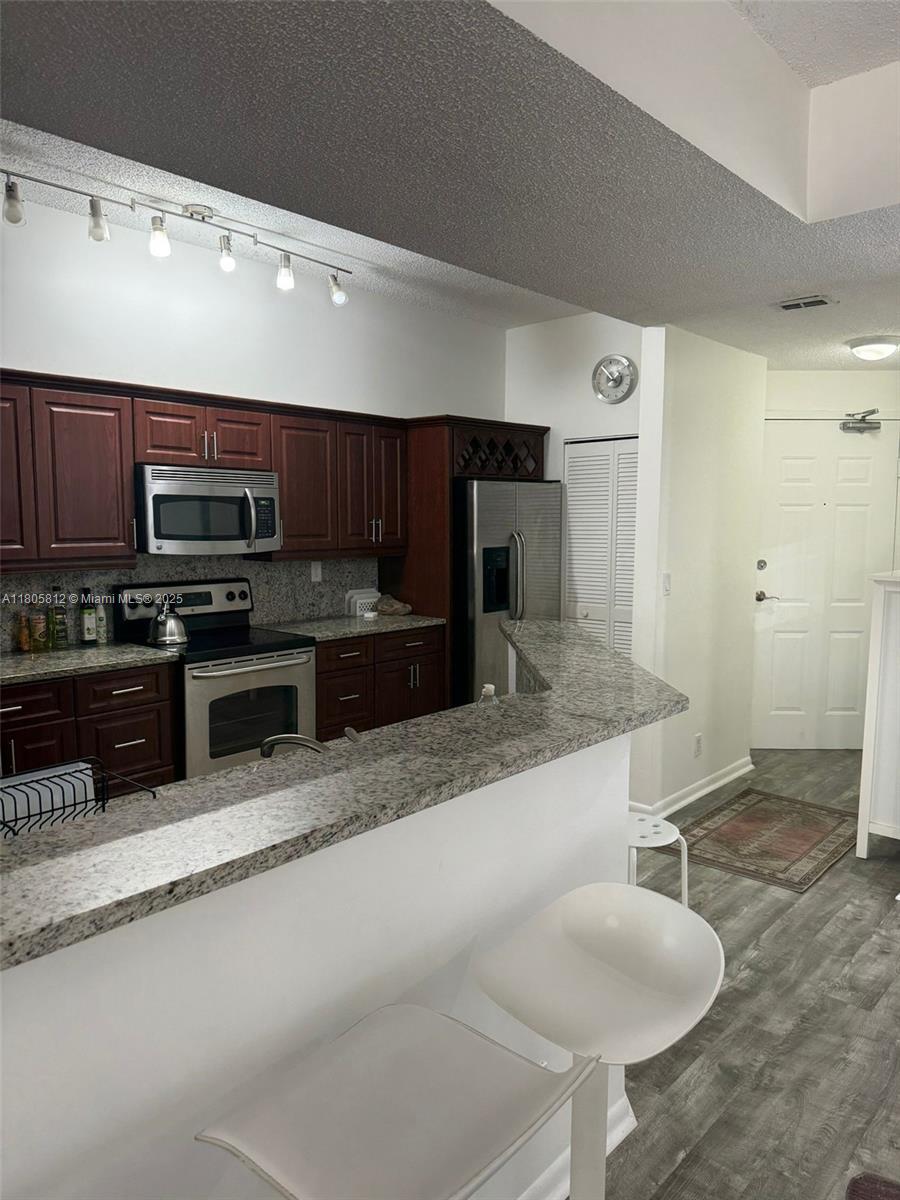 ATLANTIC ROSE CONDO - Residential