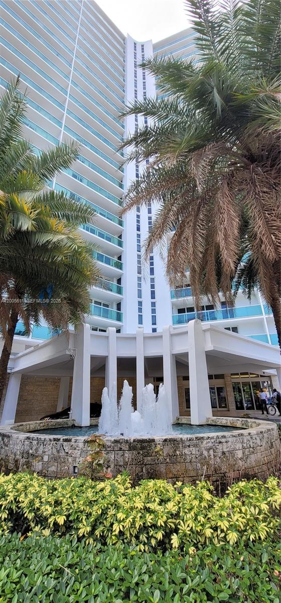 ARLEN HOUSE EAST CONDO - Residential