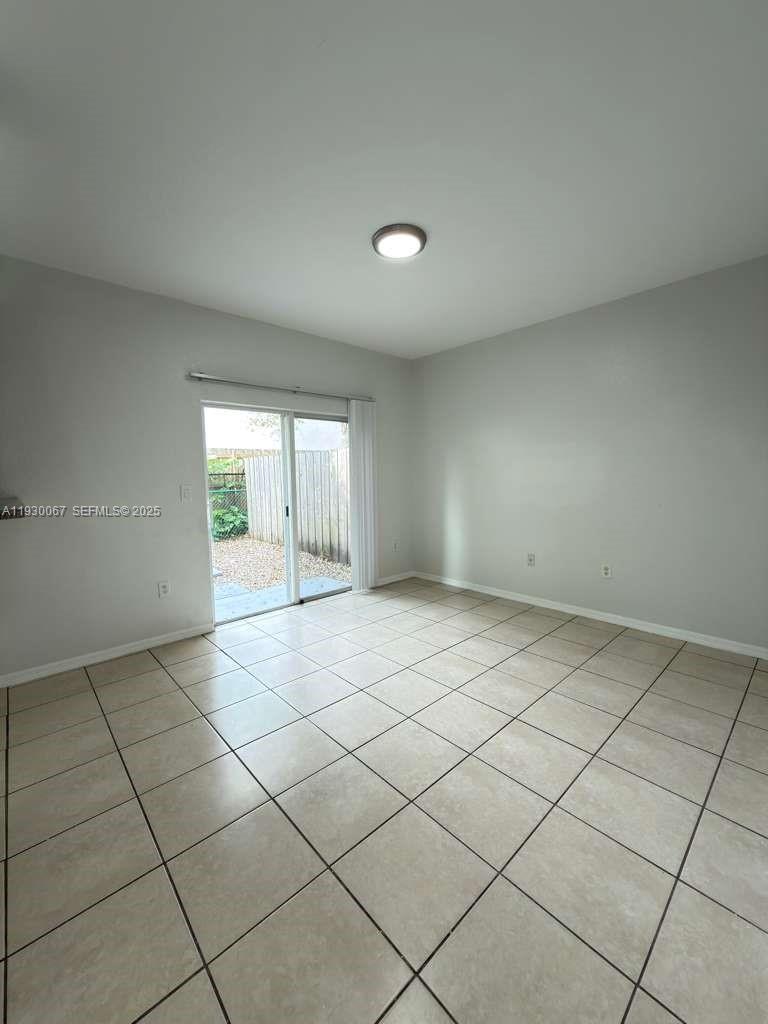 HAMILTON PLACE - Residential Lease