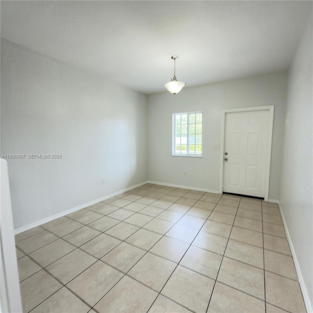 HAMILTON PLACE - Residential Lease