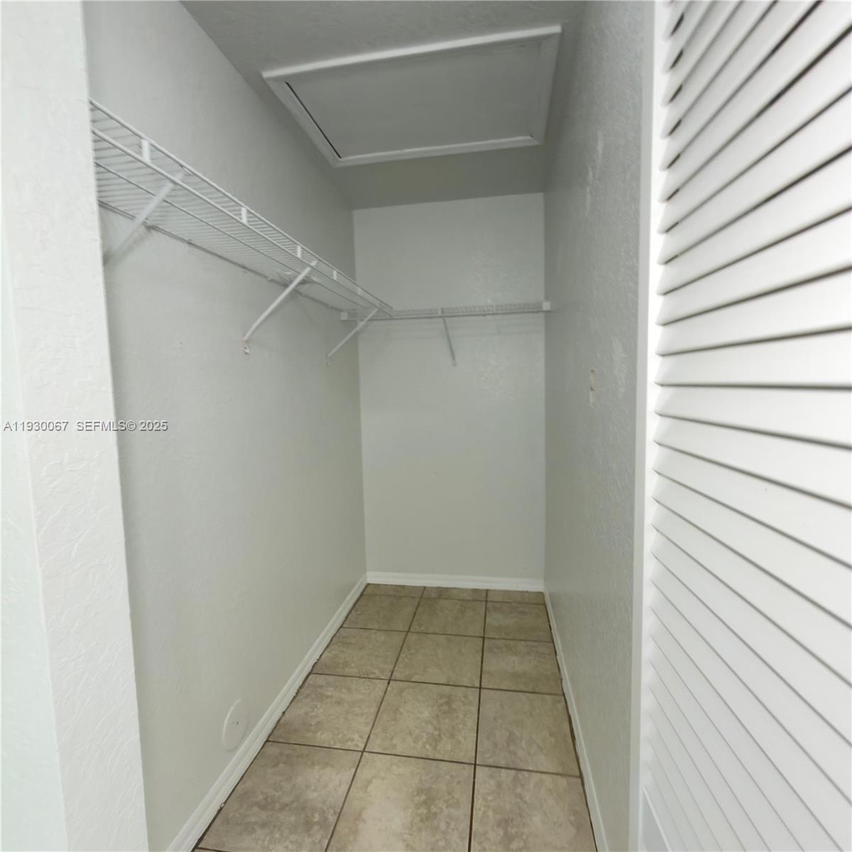 HAMILTON PLACE - Residential Lease