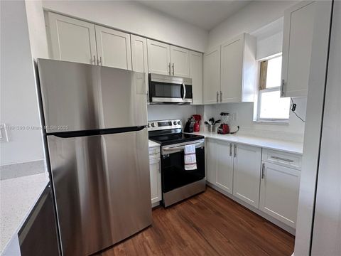 1638 SW 3rd St 303 Miami FL 33135