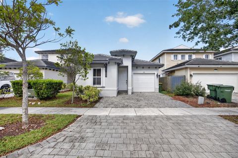 Photo of 236 SE 32nd Ave, Homestead, FL 33033 (MLS # A12007631)
