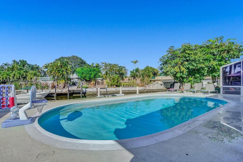 COVE 5TH SEC - Residential