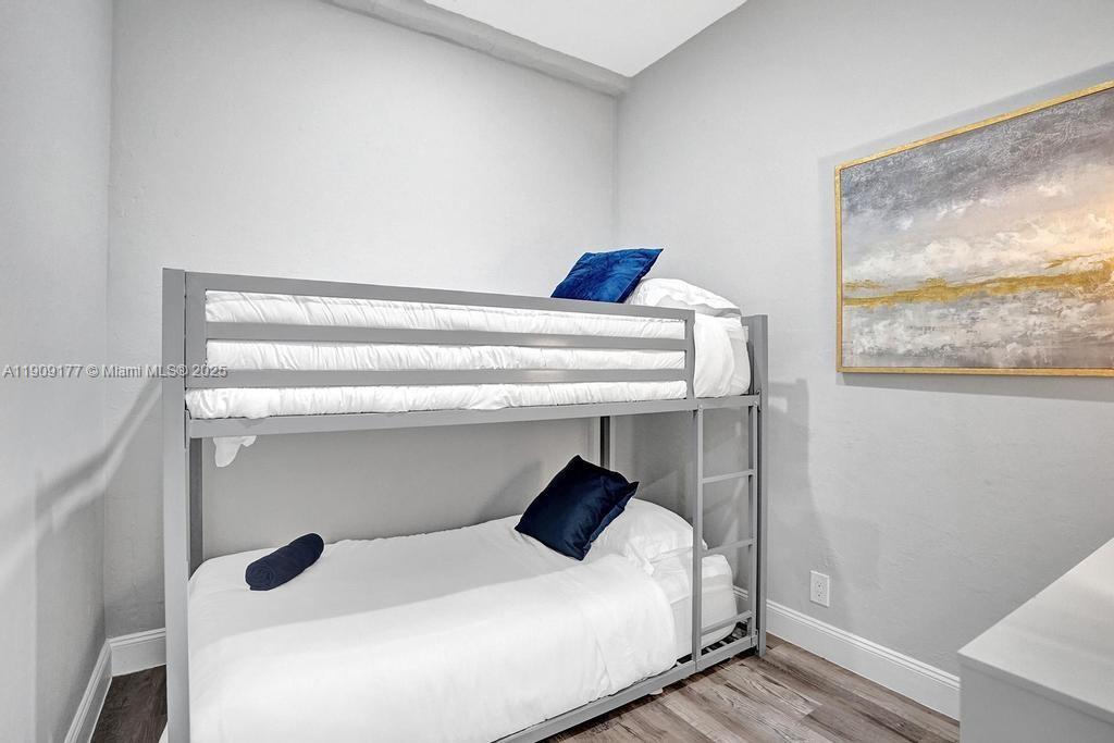 COVE 5TH SEC - Residential