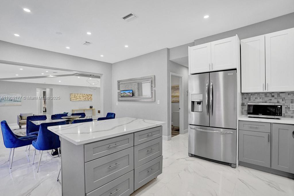 COVE 5TH SEC - Residential