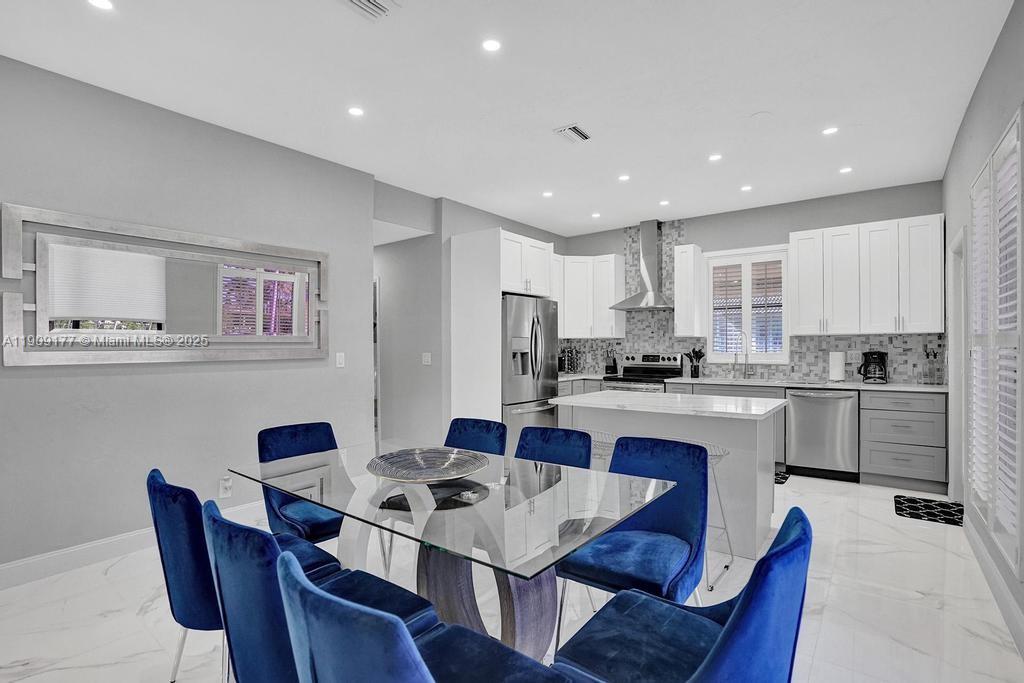 COVE 5TH SEC - Residential