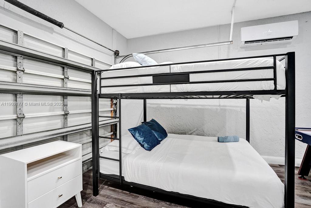 COVE 5TH SEC - Residential