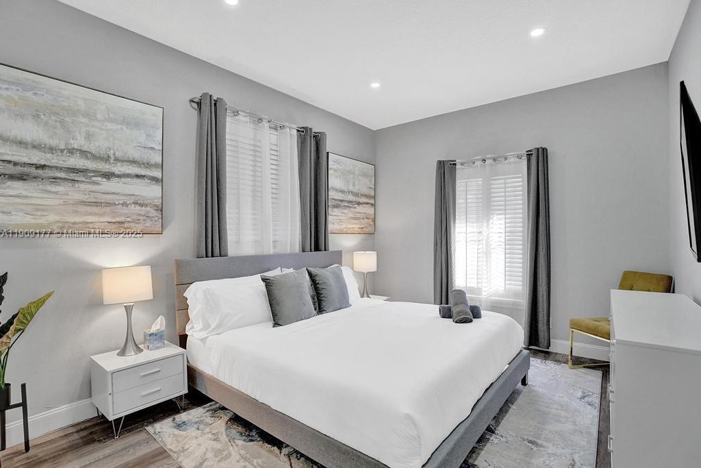 COVE 5TH SEC - Residential