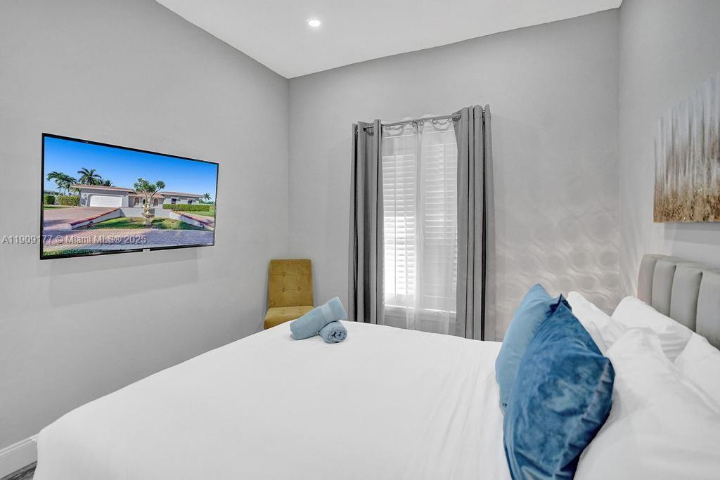 COVE 5TH SEC - Residential