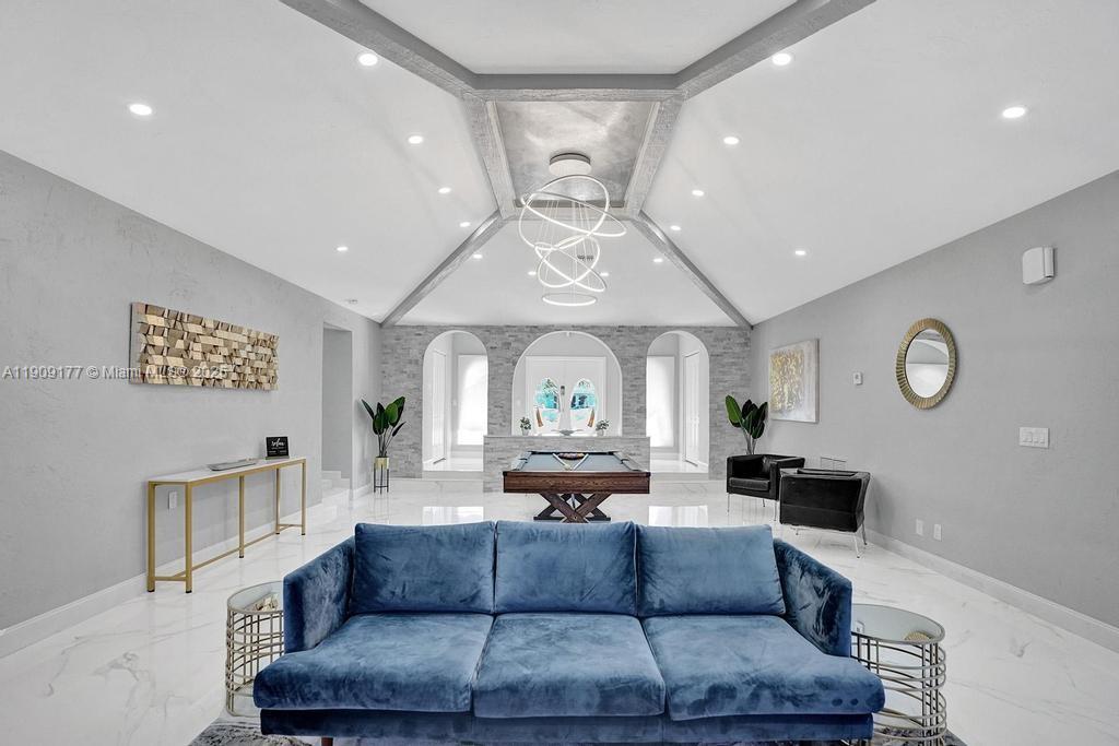 COVE 5TH SEC - Residential