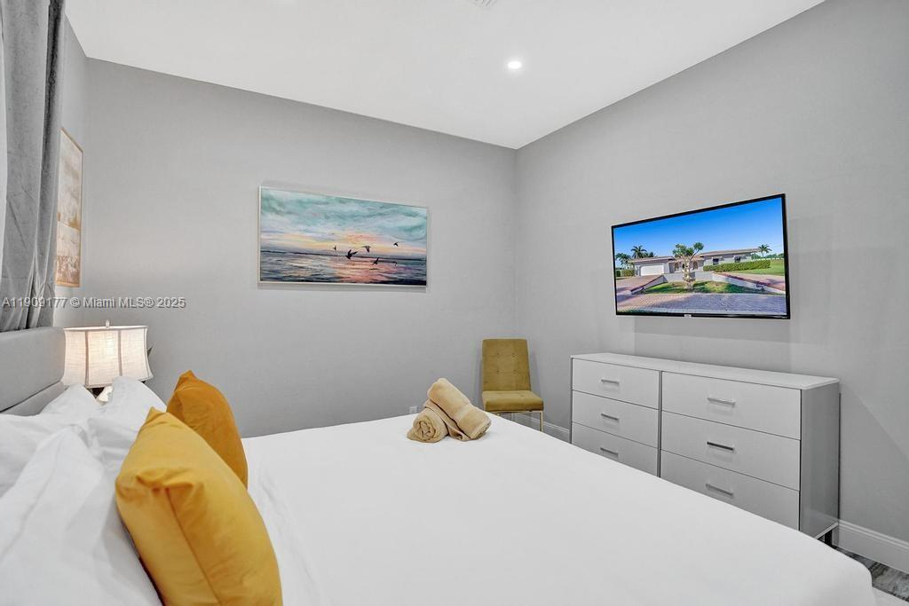 COVE 5TH SEC - Residential