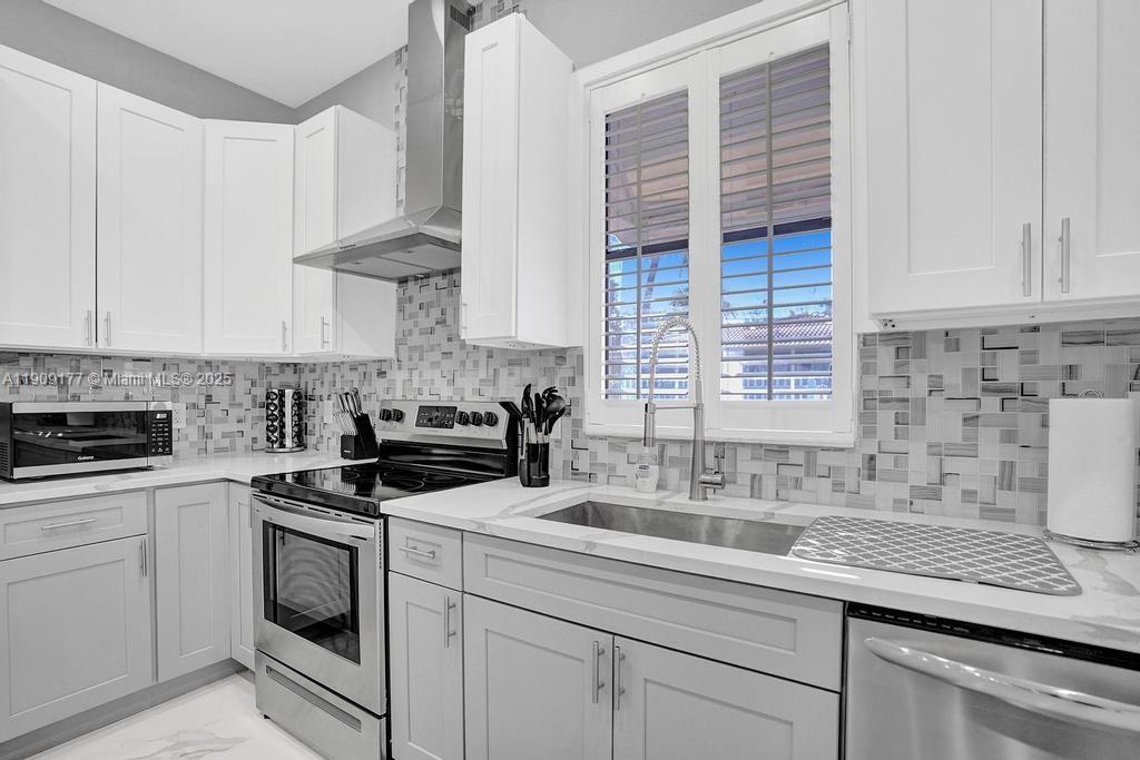 COVE 5TH SEC - Residential