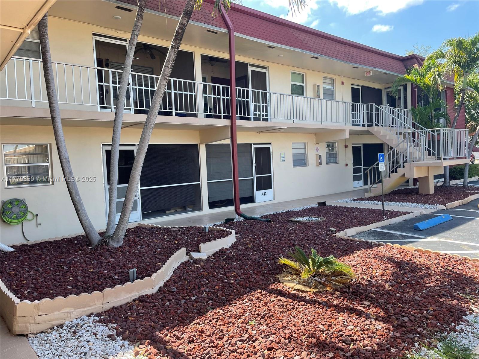 Rental Property at 2041 Nw 81st Ave 414, Pembroke Pines, Miami-Dade County, Florida - Bedrooms: 1 
Bathrooms: 1  - $1,595 MO.