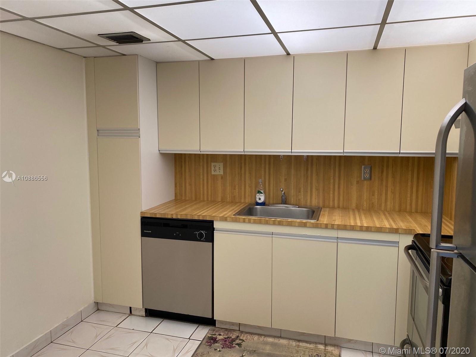 THE CLIPPER AT BISC COVE - Residential Lease