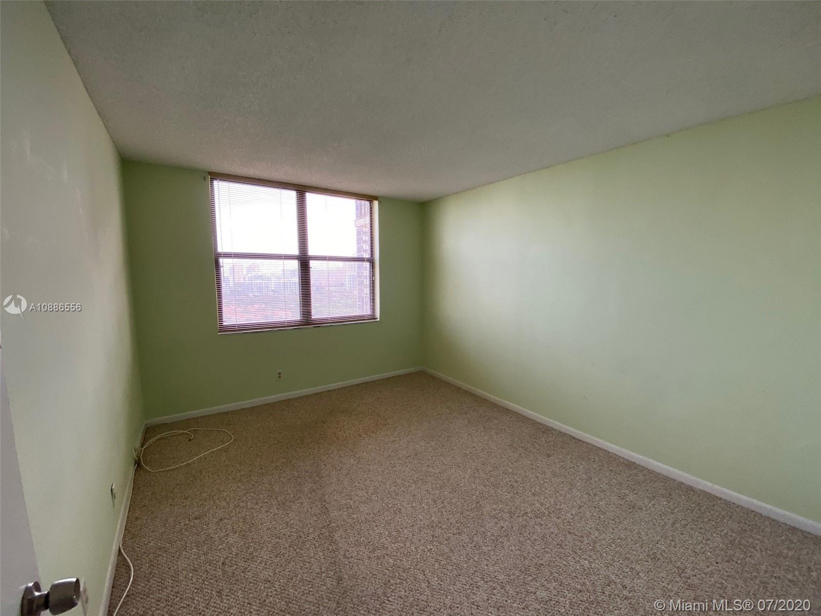 THE CLIPPER AT BISC COVE - Residential Lease