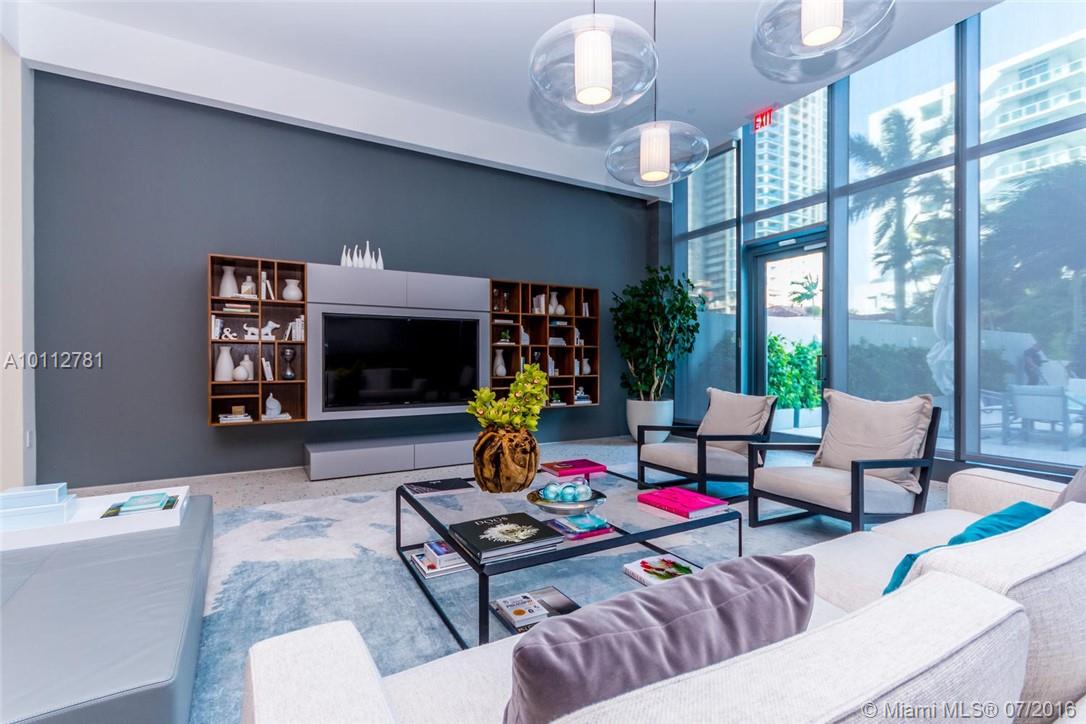 Icon Bay - Residential Lease