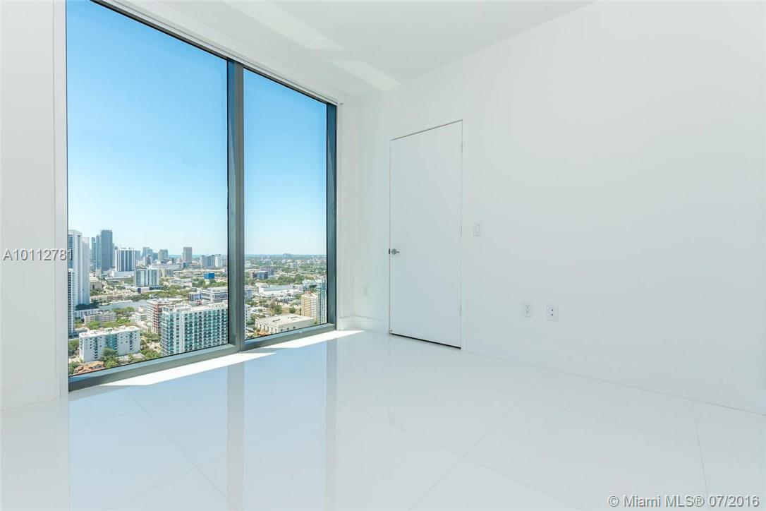 Icon Bay - Residential Lease