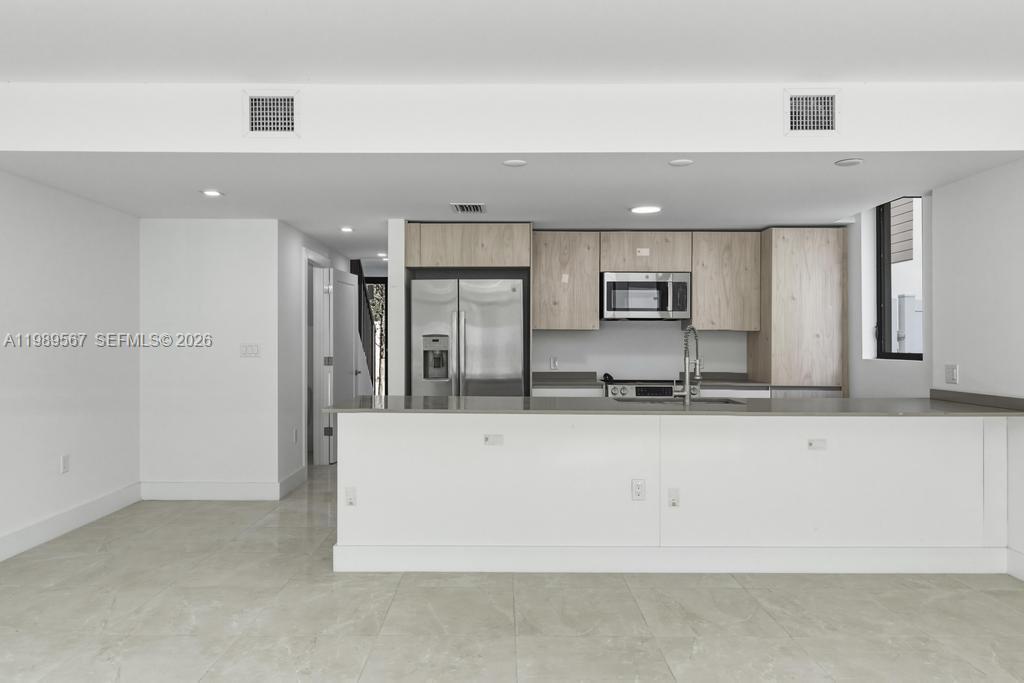 OAKS PLACE - Residential