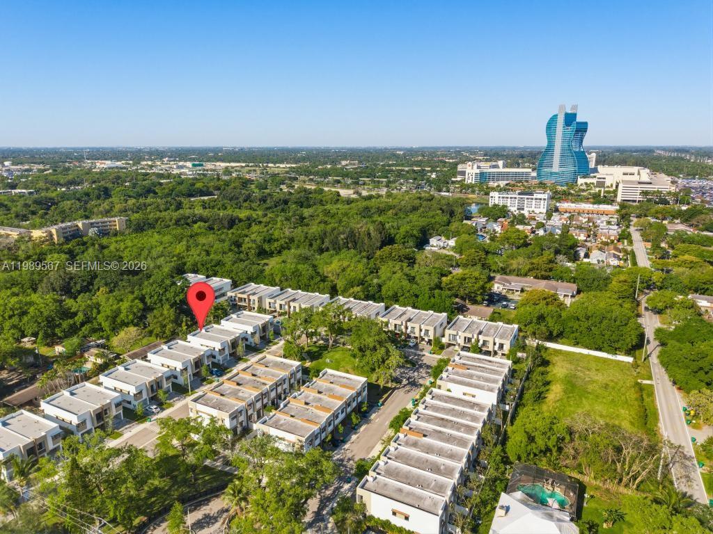 OAKS PLACE - Residential