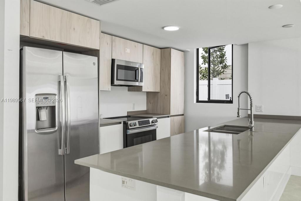 OAKS PLACE - Residential