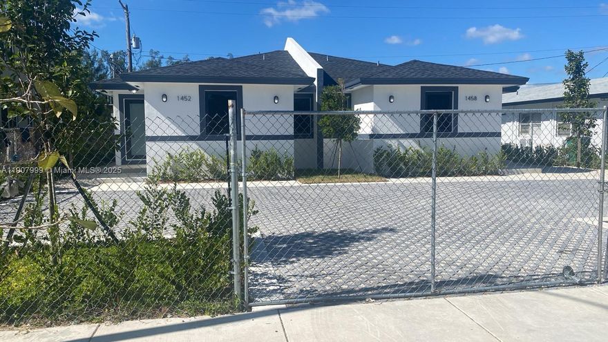 This stunning duplex boasts two spacious units, each featuring 3 bedrooms, 2 bathrooms, and 1,050 sqft of modern living space. Enjoy premium finishes throughout, including porcelain tile floors, quartz countertops, sleek white wood cabinetry, chrome fixtures, and stainless steel appliances. Have peace of mind with high-impact windows and doors. Don't miss out on this exceptional investment opportunity! Separate water and electricity meters.