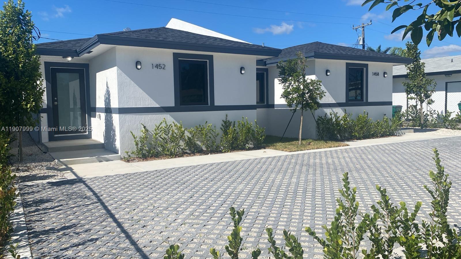 1452-1458 NW 1st Court