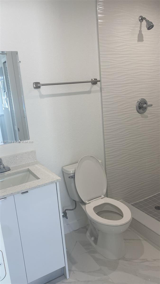 ¤CORAL BAY MANOR - Residential Income