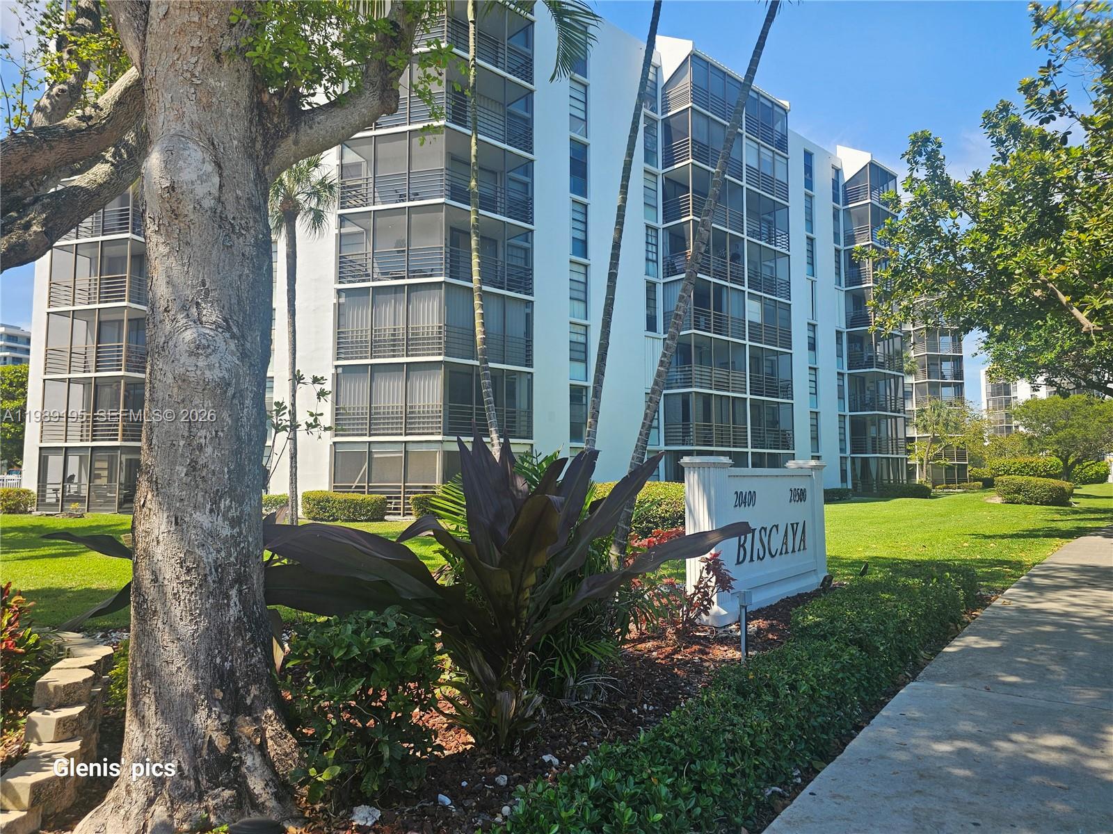 BISCAYA IV CONDO - Residential